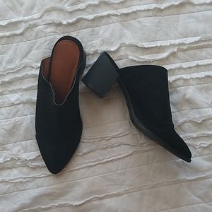 American Eagle Black Slide On Heels